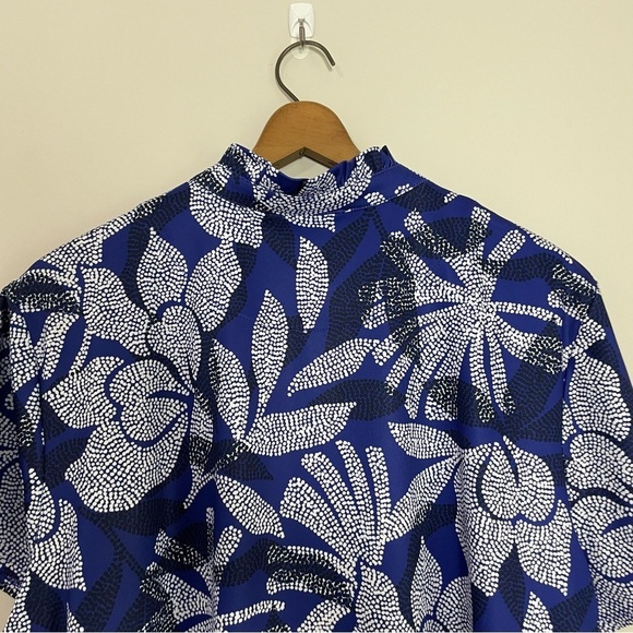 [Chico's] Women's Blue & White Dotted Floral Print Quarter Zip Popover Top - Picture 8 of 8
